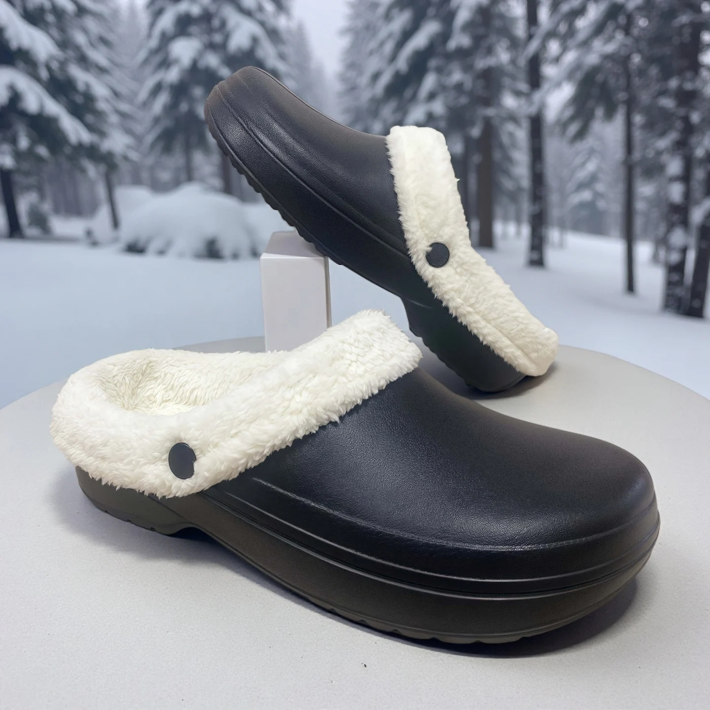 Winter Men's Warm Fleece-Lined Indoor Shoes, Lightweight and Comfortable Home Slippers, Easy to Put on and Take Off Indoors and Outdoors, Non-Slip and Waterproof Eva Garden Shoes