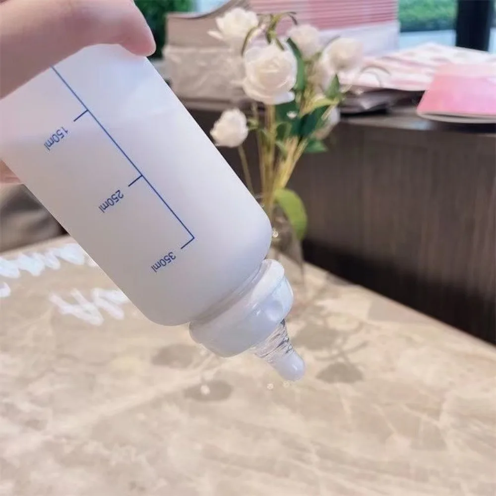 400ml Niedliche Erdbeer-Bären-Wasserflasche 400ml Tragbarer Strohhalm-Becher Auslaufsicherer Mattierter Transparenter Becher für Mädchen und Erwachsene – Detail 4