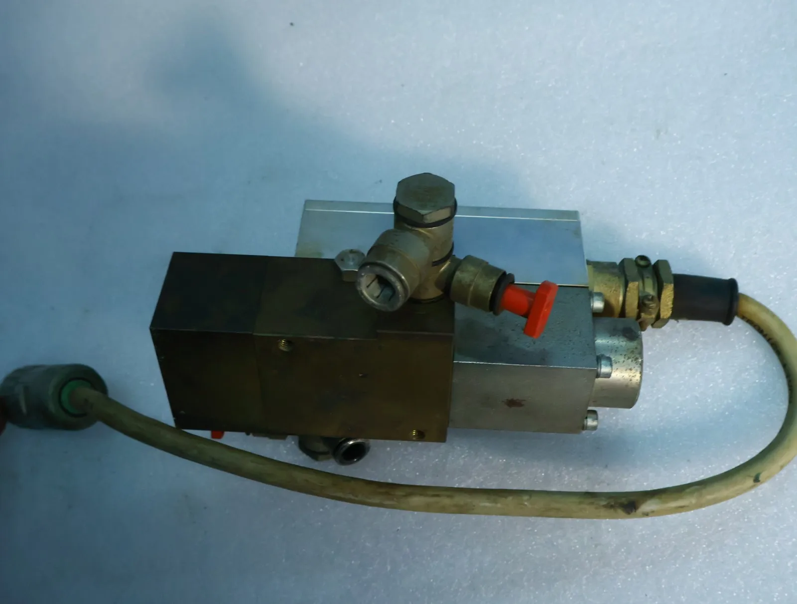 Used DFWE9B3.5A For LANNY DFWE9B3.5A Control Valve