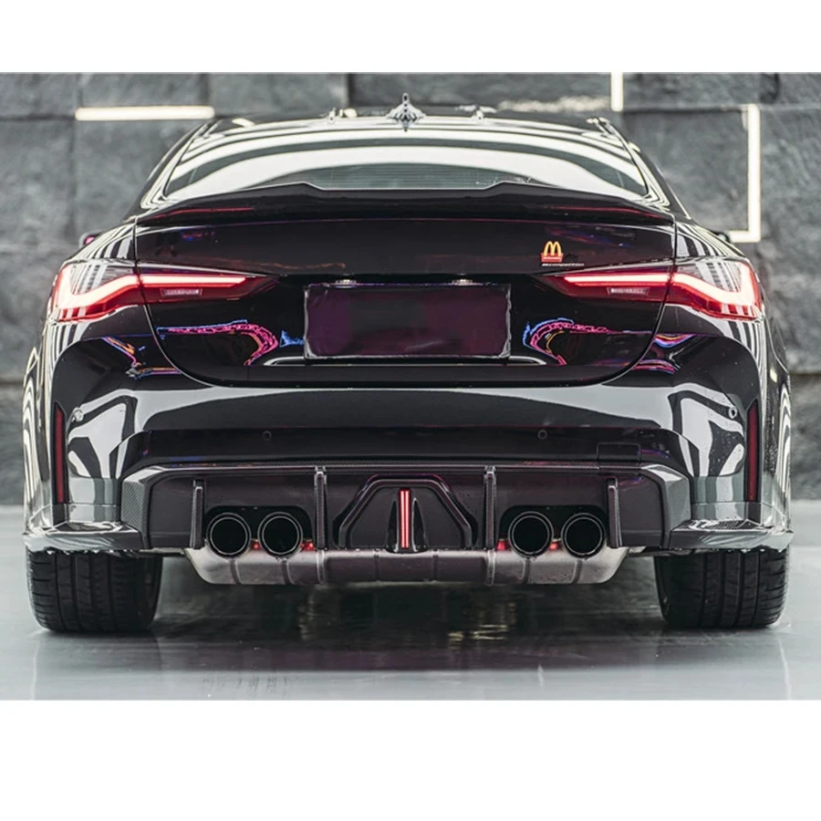 For BMW M3 G80 M4 G82 G83 Carbon Fiber Diffuser Car Rear Bumper Diffuser Splitters With lights Spoiler Back lip Upgrade body kit