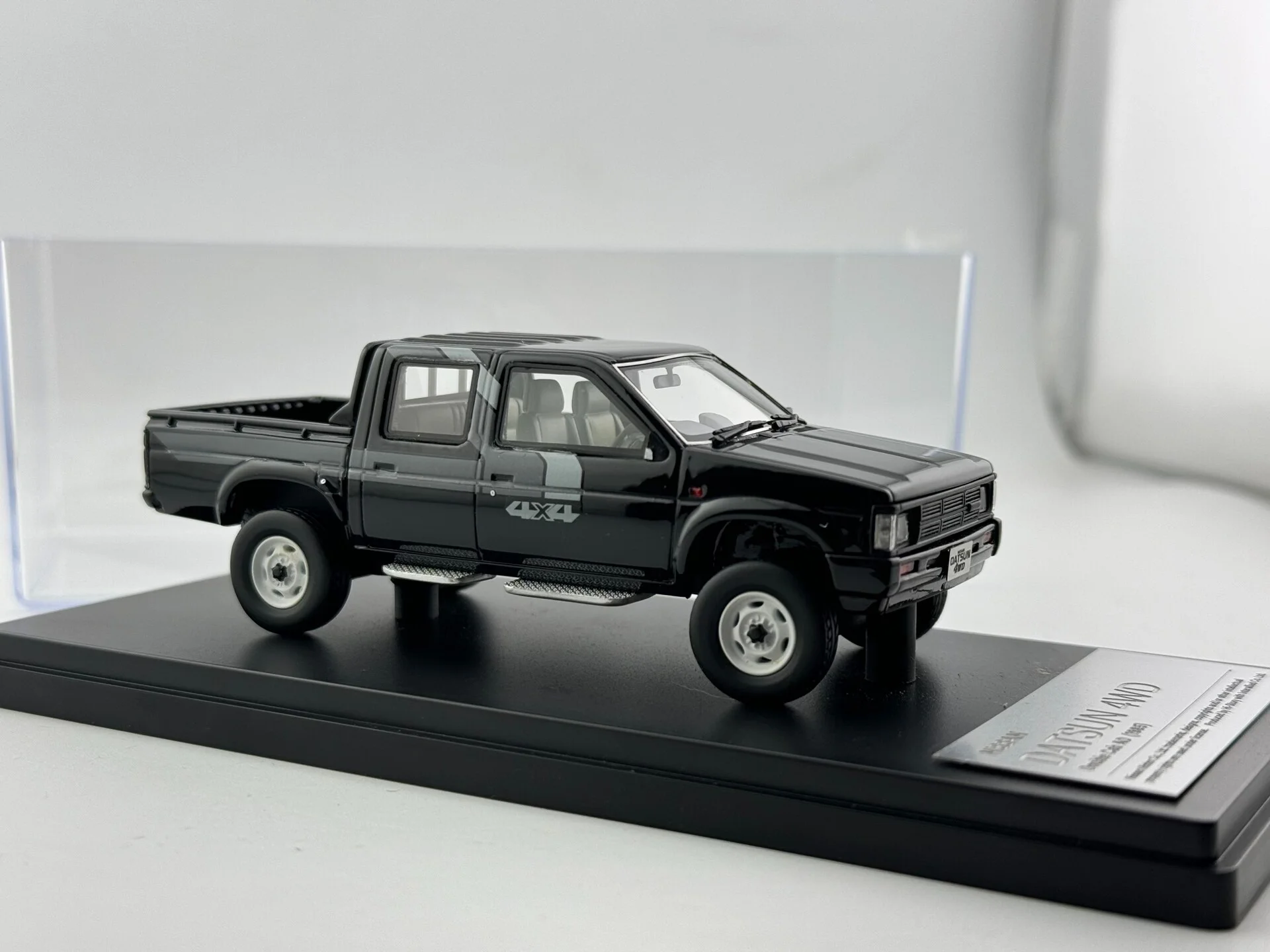 No Color Box Missing Parts Flaws Hi Story 1/43 Scale Datsun 4WD Resin Car Model