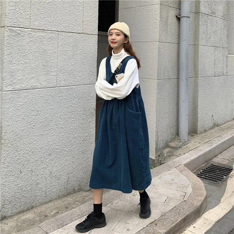 

New French vintage corduroy stringer skirt loosens age