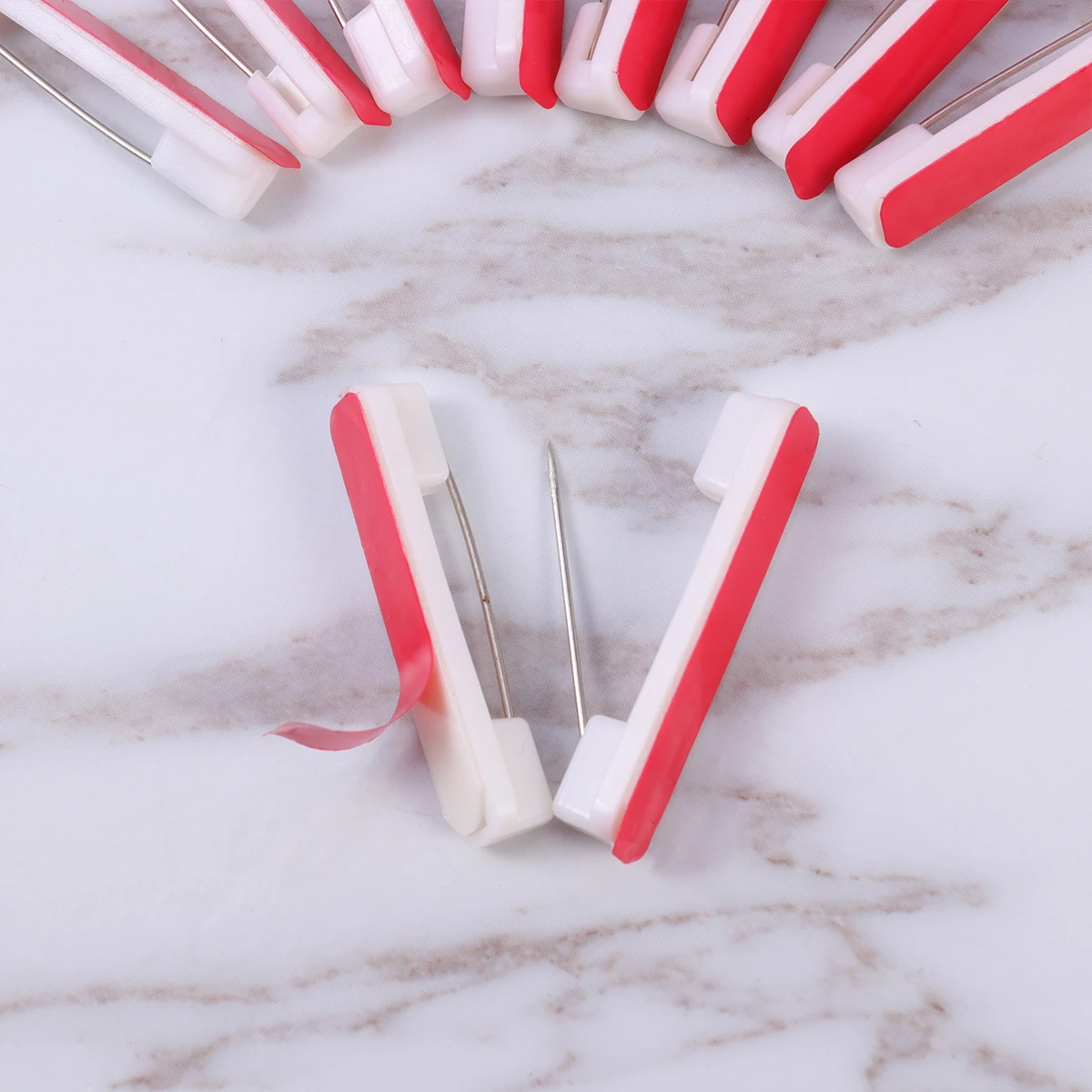 

80pcs Safety Bar Plastic Badge Brooch Pins Adhesive Self-Sticking Name Tag Pin Backs Buckle Clasp Craft Parts Black Widened