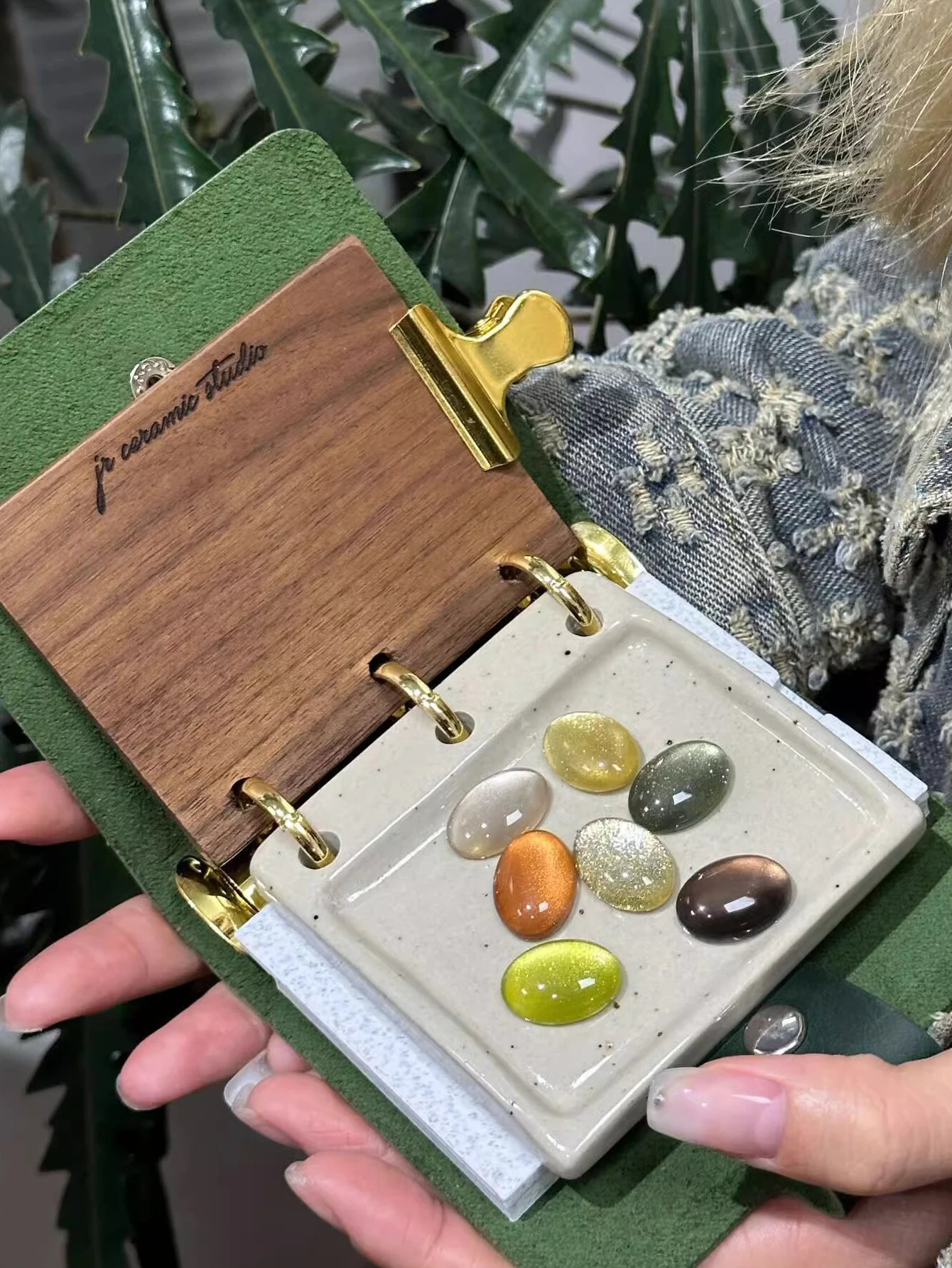 1pcs WS Gold Autumn Top Selling Nail Art Autumn Crystal Cat Eye Amber Glass Bead Cat Eye Armor Gel Nail Polish Nail Supplies