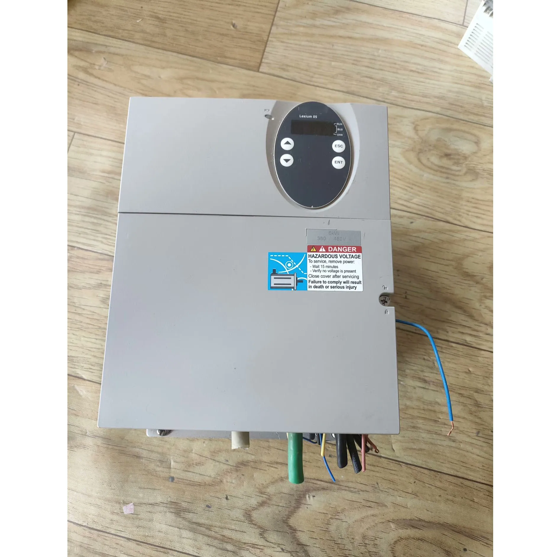 

LXM05AD57N4 Servo drive With warranty