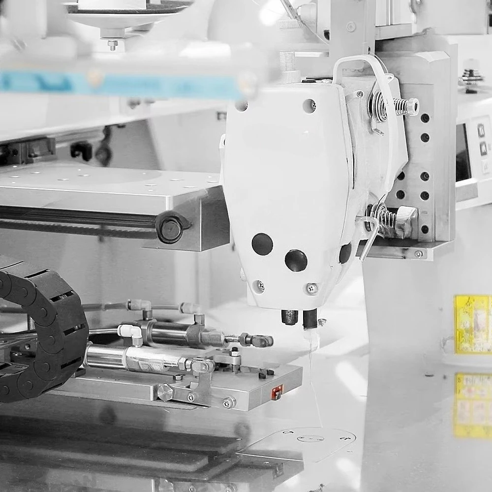 GC-8000S-PK-L-R High Efficiency Computerized Lock Stitch Manual Feed Industrial Sleeve Placket Sewing Machine Metal