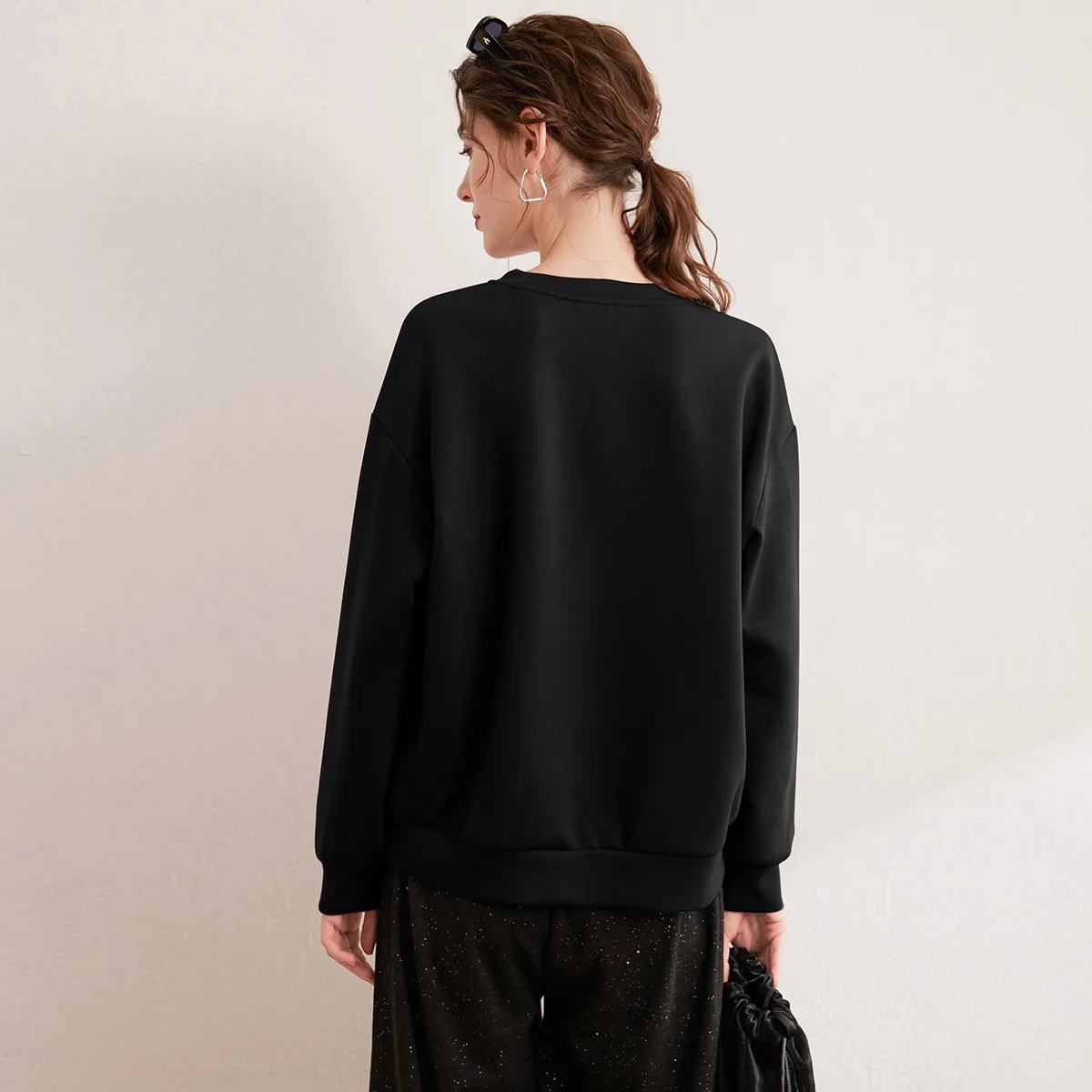  LOUIS YAO Lazy Style Graffiti Sweatershirt 2025 Autumn Contrast Colo Loose Hoodies Round Neck Long Sleeve Top Chic Wear