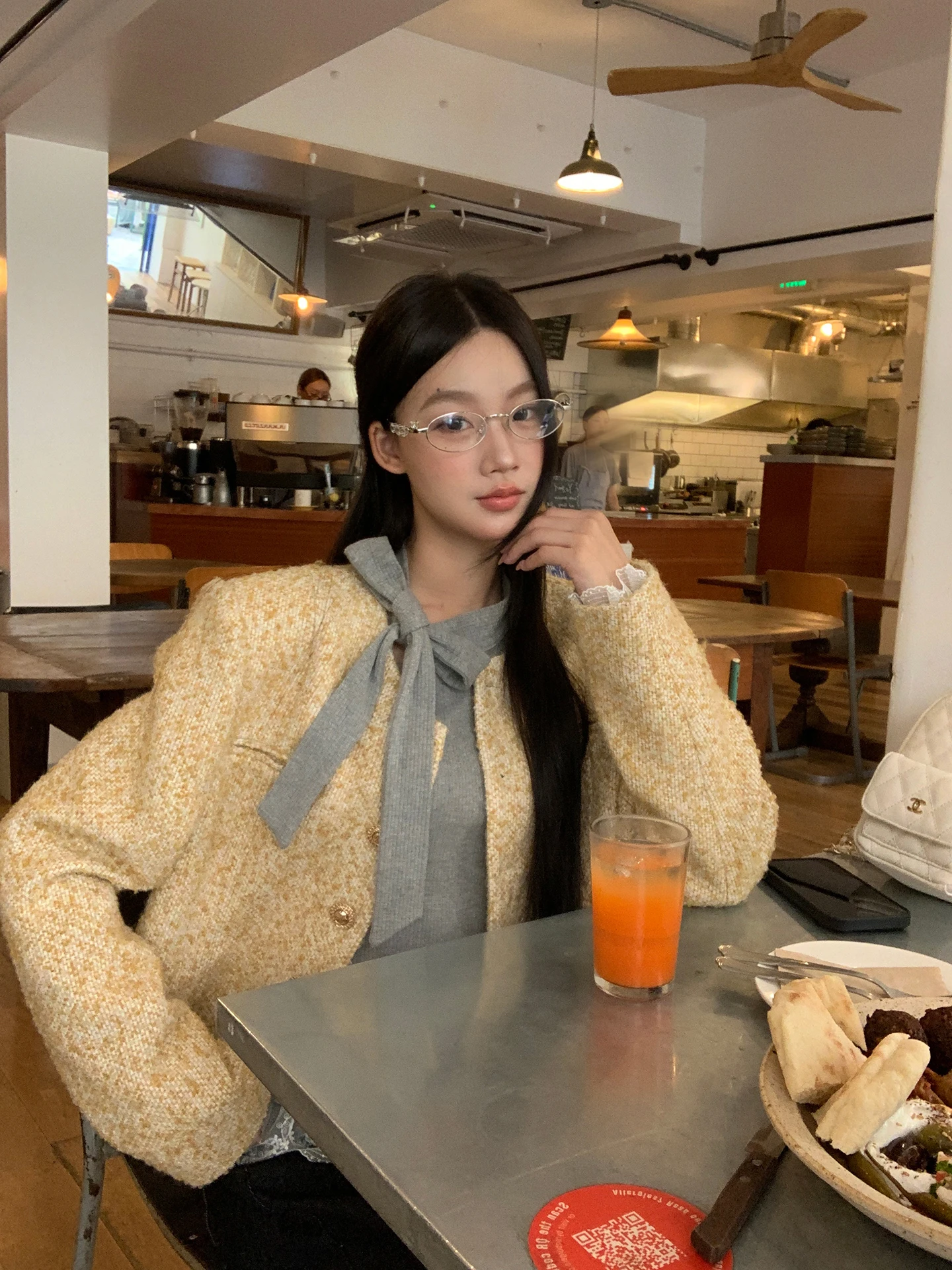 معطف صوف أحمر للنساء بتصميم قصير أنيق لفصلي الخريف والشتاء، سترة صوفية صفراء عصرية بقصة مستقيمة وأكمام عادية طويلة