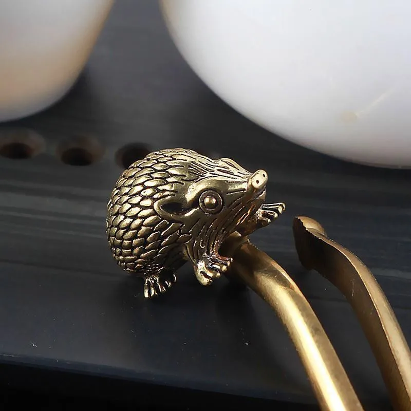 Mini Brass Hedgehog Ornament Metal Animals Statue Figure Antique Tea Pet For Home Office Desk Decor Gift