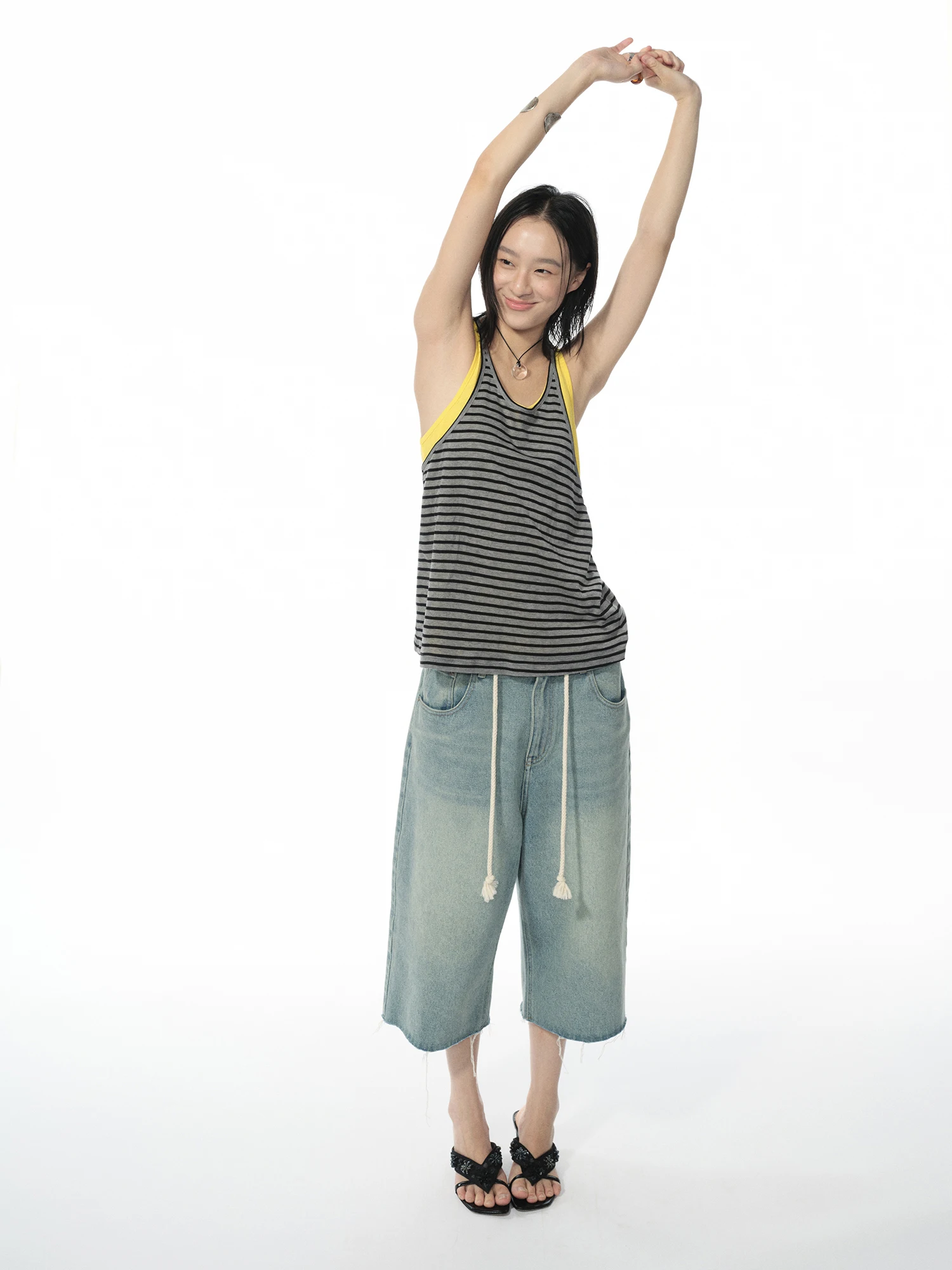 

Новые женские джинсы Molin Retro: широкие, средней длины, с вышивкой, бахромой и цветными вставками, из плотного денима