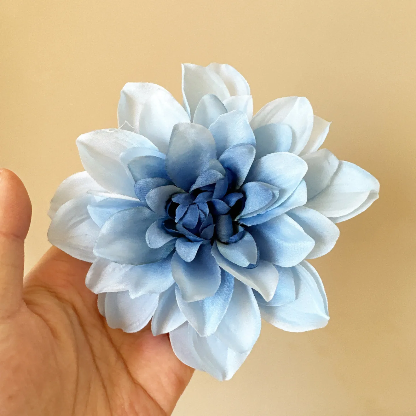 

Artificial Dahlia Hair Clip Faux Large Flower Side Clip for Women Beach Vacation New Chinese Style Elegant Hair Accessory