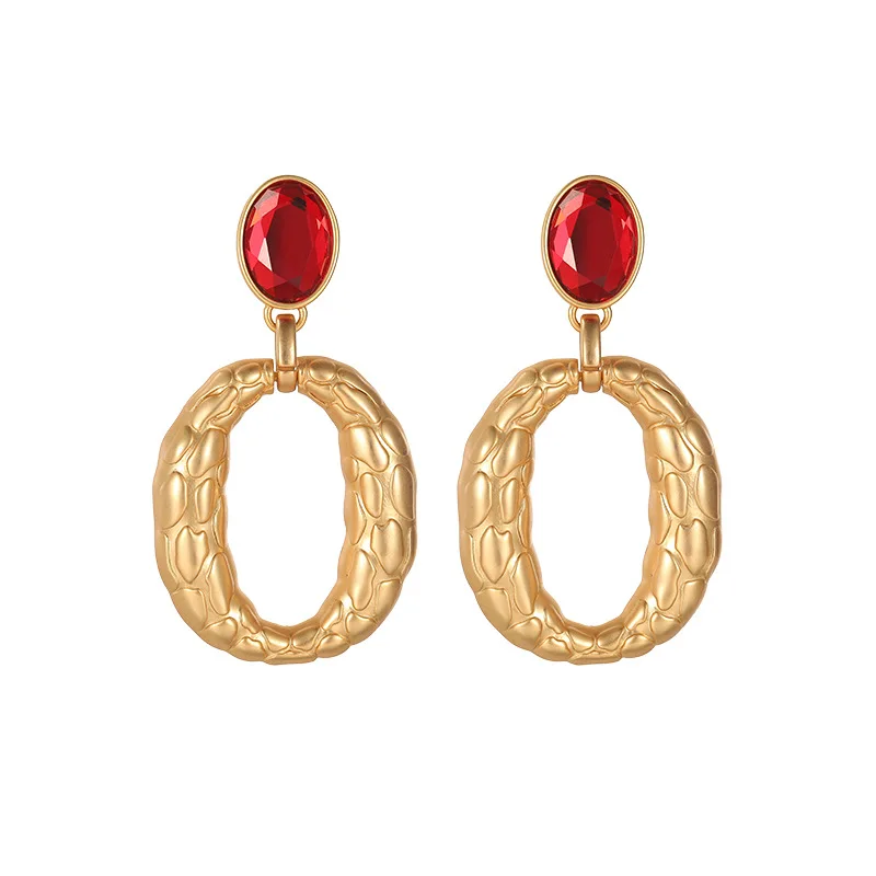 Wholesale New Fashionable Red Crystal Gemstone Oval Hollow Earrings with a High-end Feel, Retro Hong Kong Style Temperament