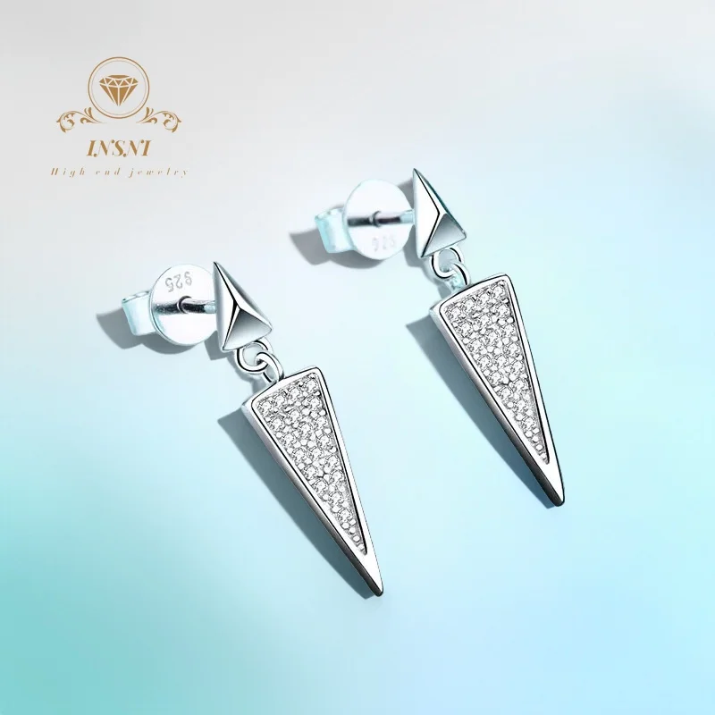 

Серьги-гвоздики из чистого серебра 925 пробы с треугольными вставками из муассанита, полностью инкрустированные, стильные, уникальные, модные, сертифицированный подарок для женщин