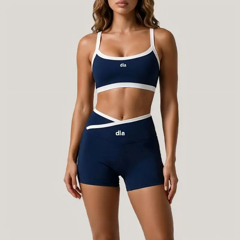 2026 New Style Tight-Fitting Fitness Yoga Bra, Backless Top and Shorts Set for Outdoor Running and Exercise Two-Piece Set