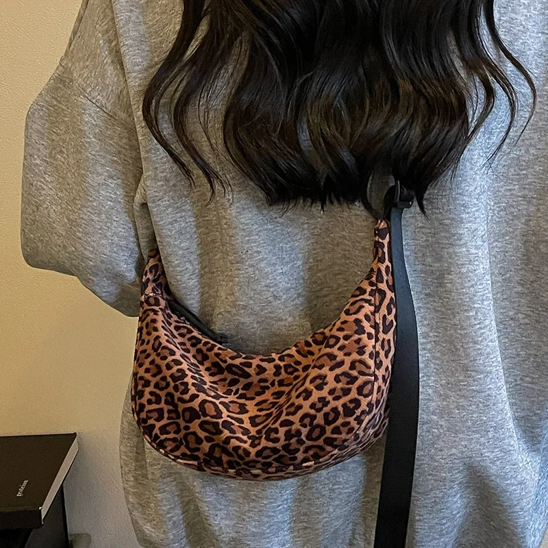 Leopard Print Armpit Bag Women New Fashionable Dumpling Shaped Zipper Closure Crossbody Bag Multifunctional Bag