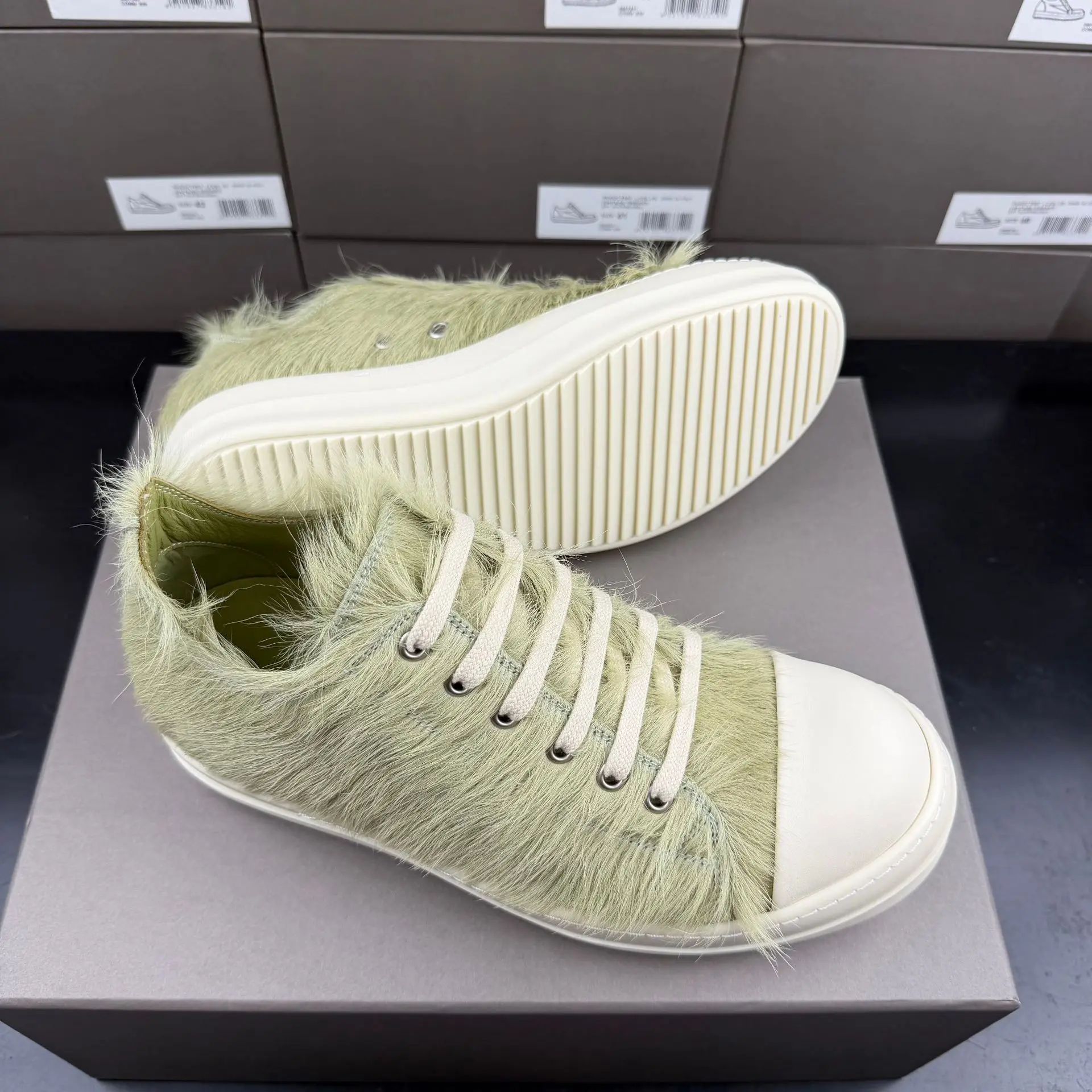 

Rock Men Horse Hair Sneakers Luxury Designer Women Lace Up Casual Shoes Leather Flat Bottom Classic Brand Couple Sneaker