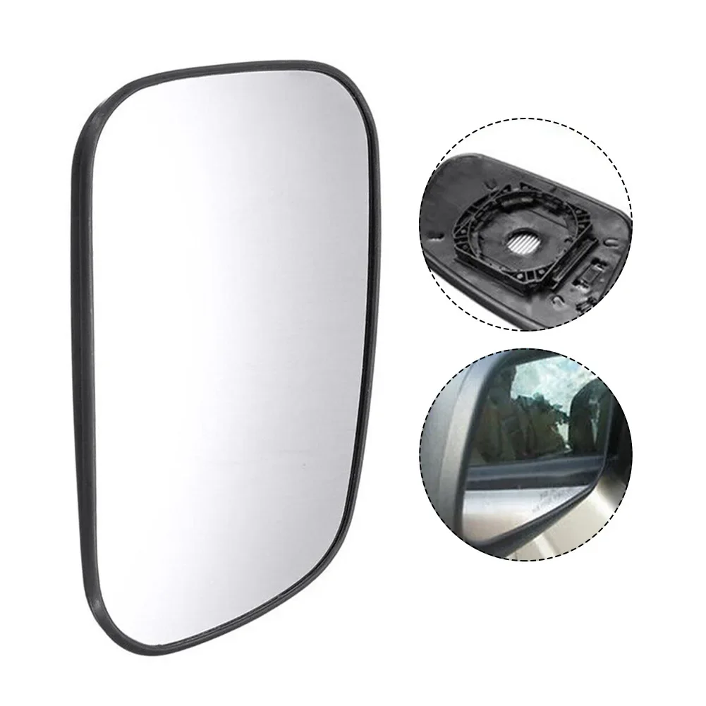 

Replacement Front Left Heated Wing Mirror Glass for Land Rover Discovery II Models from '98 to '04 Part No CRD100650