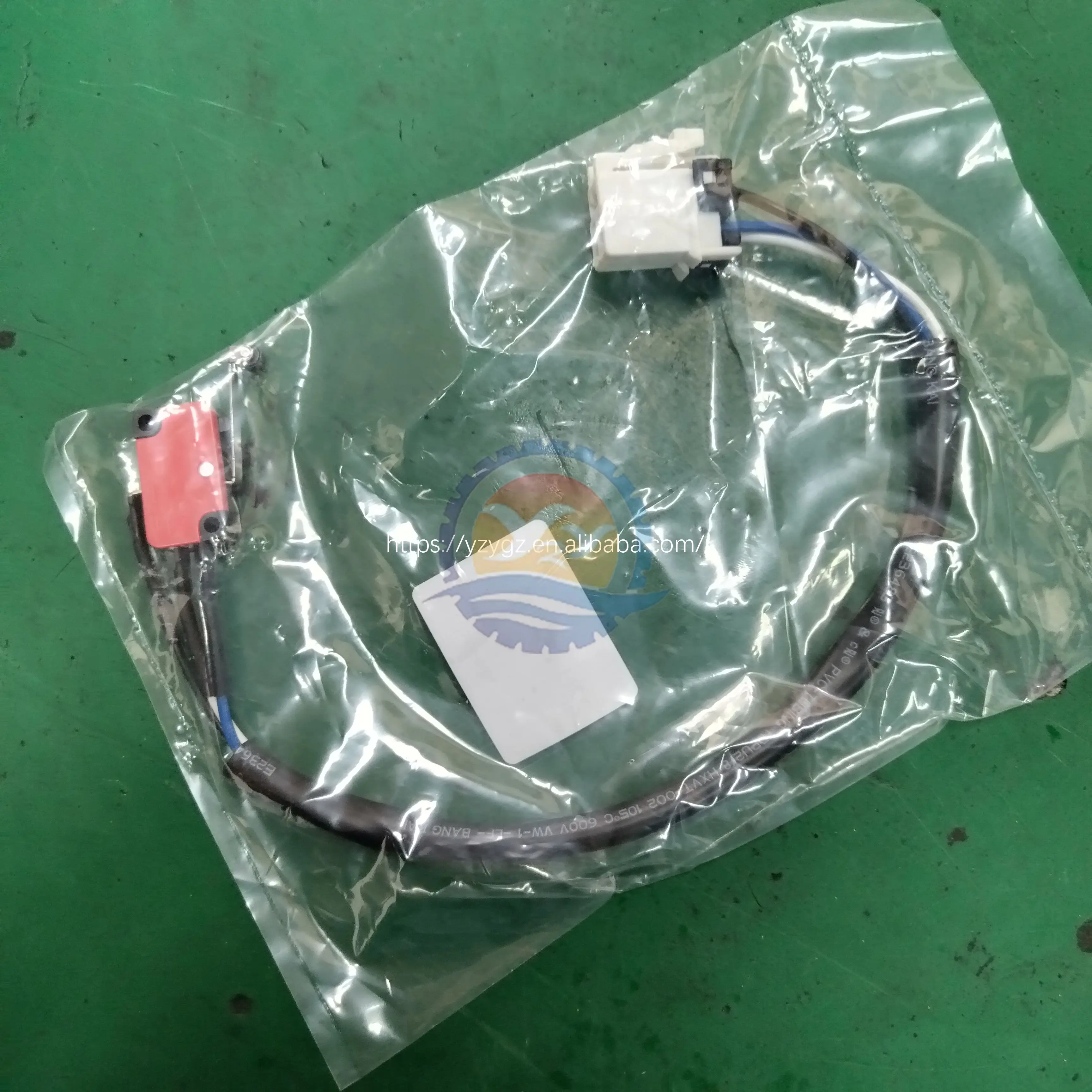 

PC200-7 Excavator 22U-06-22360 PC200-7 PC220-7 Hydraulic Pressure Sensor Switch for Koma tsu Excavator