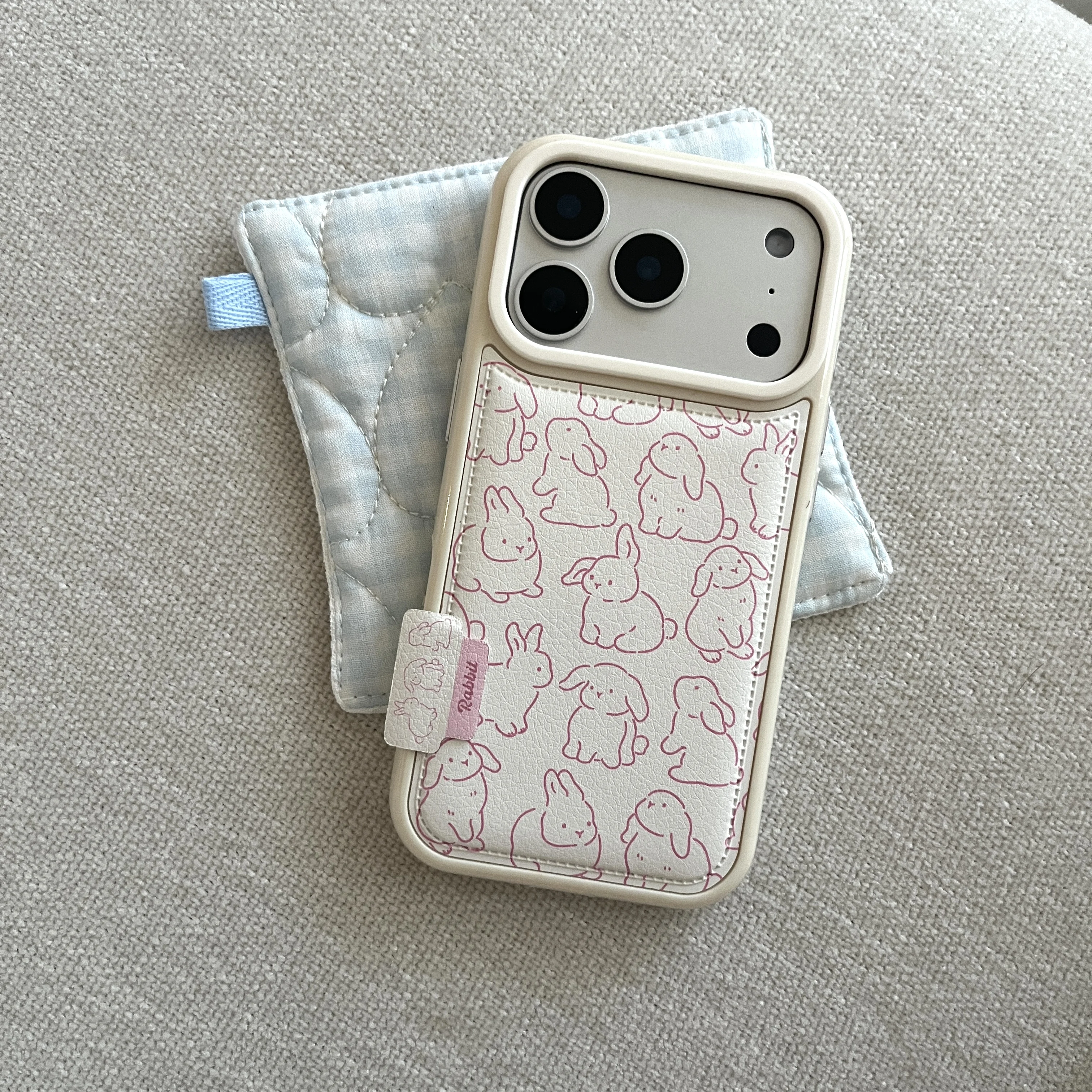 Niedliche rosa Kaninchen-Muster, trendige, stoßfeste Schutzhülle für iPhone 17, 16, 15, 14, 11, 12, 13, Pro Max Plus, Rückseite
