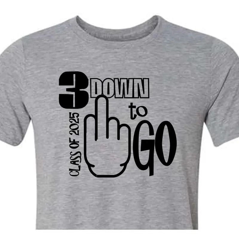 فئة 2025 تي شيرت كبار 3 أسفل 1 للذهاب إلى التخرج المضحك باللون الرمادي