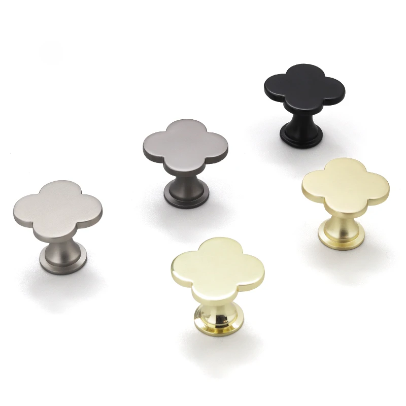 Kitchen Cabinet Storage Handles Four Leaf Clover Shape Drawer Knobs Matte Black Cabinets Door Pulls Golden Handles for Furniture