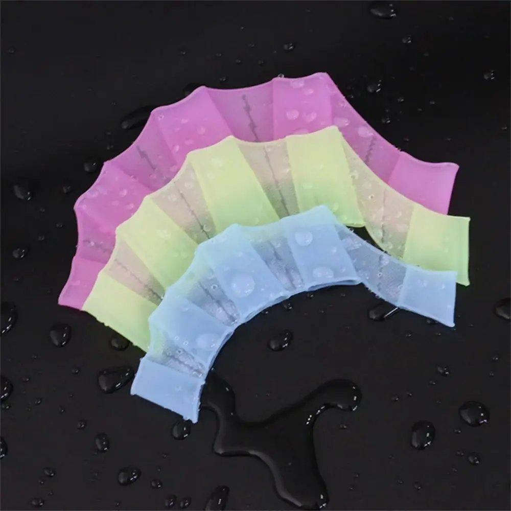 Silicone Swim Training Finger Wear Frog Type Swim Pool Paddles Finger Webbed Hand Finger Fin Hand Web Swimming Flippers