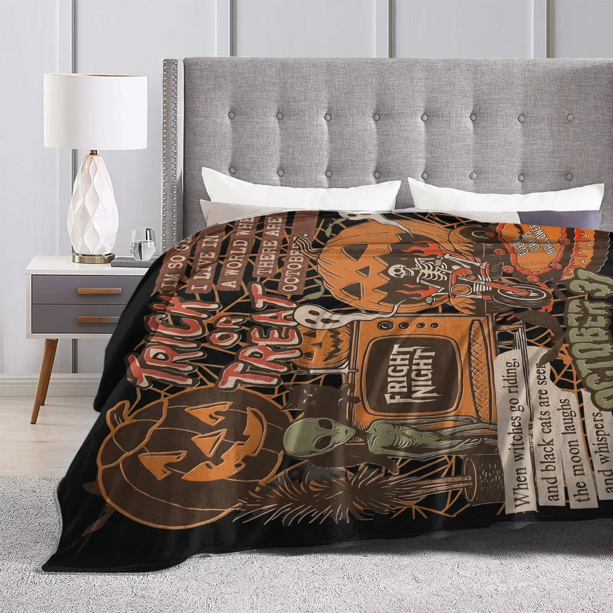Retro Halloween Spooky Ghost Blankets  Flannel Funny Breathable Throw Blanket for Chair Covering Sofa Spring Autumn