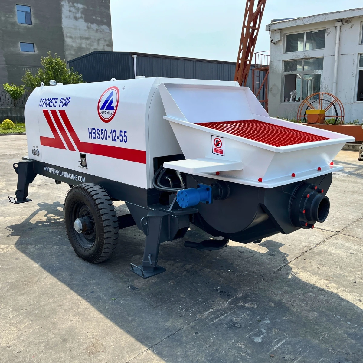 مضخة خرسانة ديزل متنقلة مضخة خرسانة 3200x1480x1600 مللي متر البعد سهلة الحركة بناء صغير أعمال الأساس المنزلي