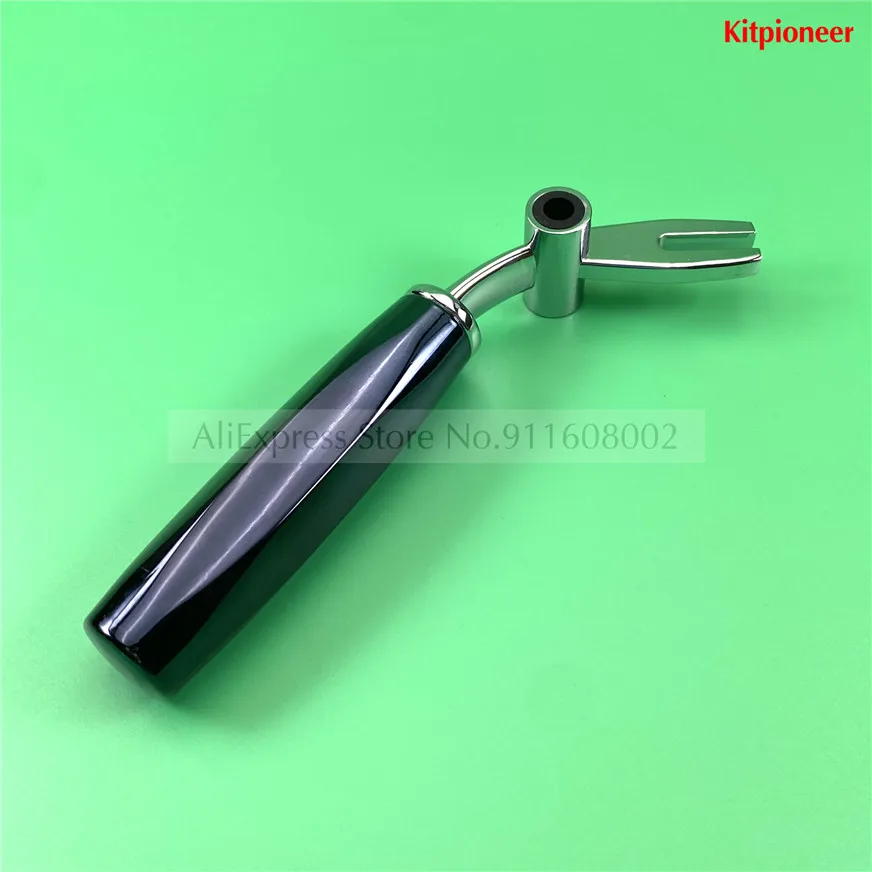 ماكينات تقديم الآيس كريم MQL ناعمة ، قطع غيار كرنك ذات مقبض معدني ، رافعة يدوية باللون الأزرق العميق للأغراض التجارية ، تركيب جديد