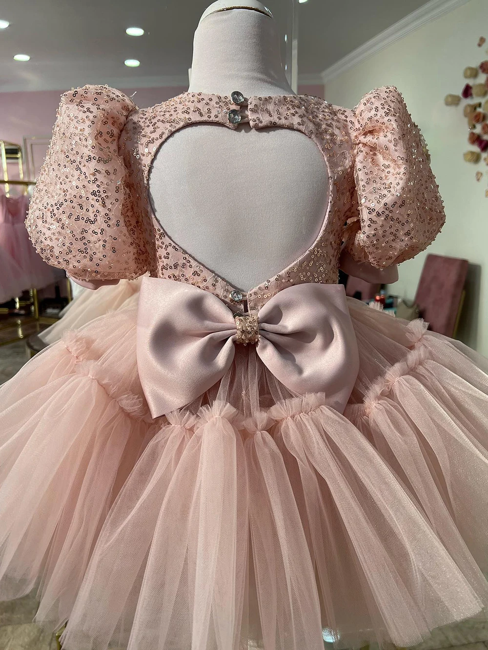 Robe à paillettes pour bébés filles, manches bouffantes, avec nœud décoratif, pour fête de mariage, anniversaire