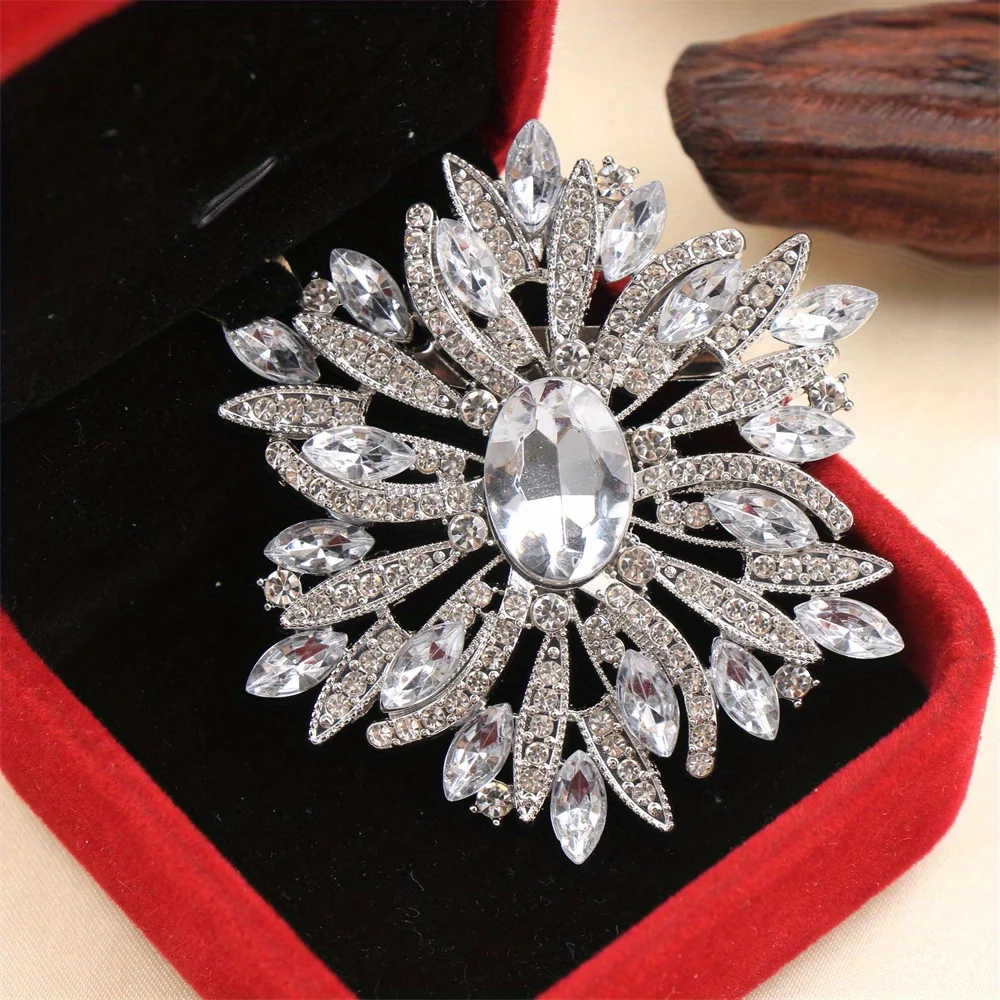 Barocke Luxus-Brosche im Vintage-Stil mit durchbrochenem Blumenmuster für Damen und Herren, Schmuckzubehör, Hochzeits- und Urlaubsparty-Geschenk