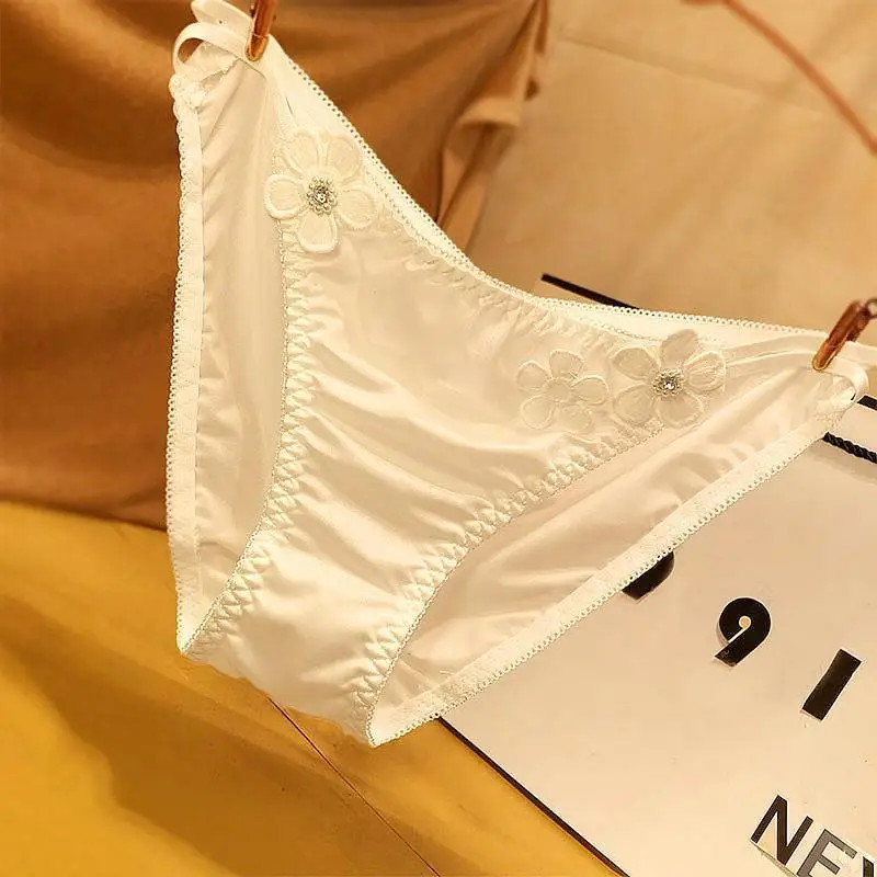 Sexy Thin Belt Women\'s Panties Satin Three-dimensional Flowers Breathable and Comfortable Sweet and Cute Low Underwear Women