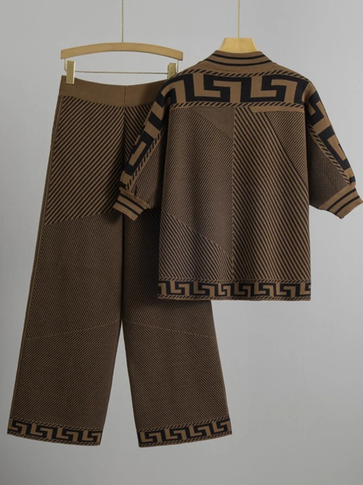 Top pullover temperamento moda + pantaloni a gamba larga 2025 Primavera Autunno Nuovo maglieria femminile allentata Set casual in due pezzi