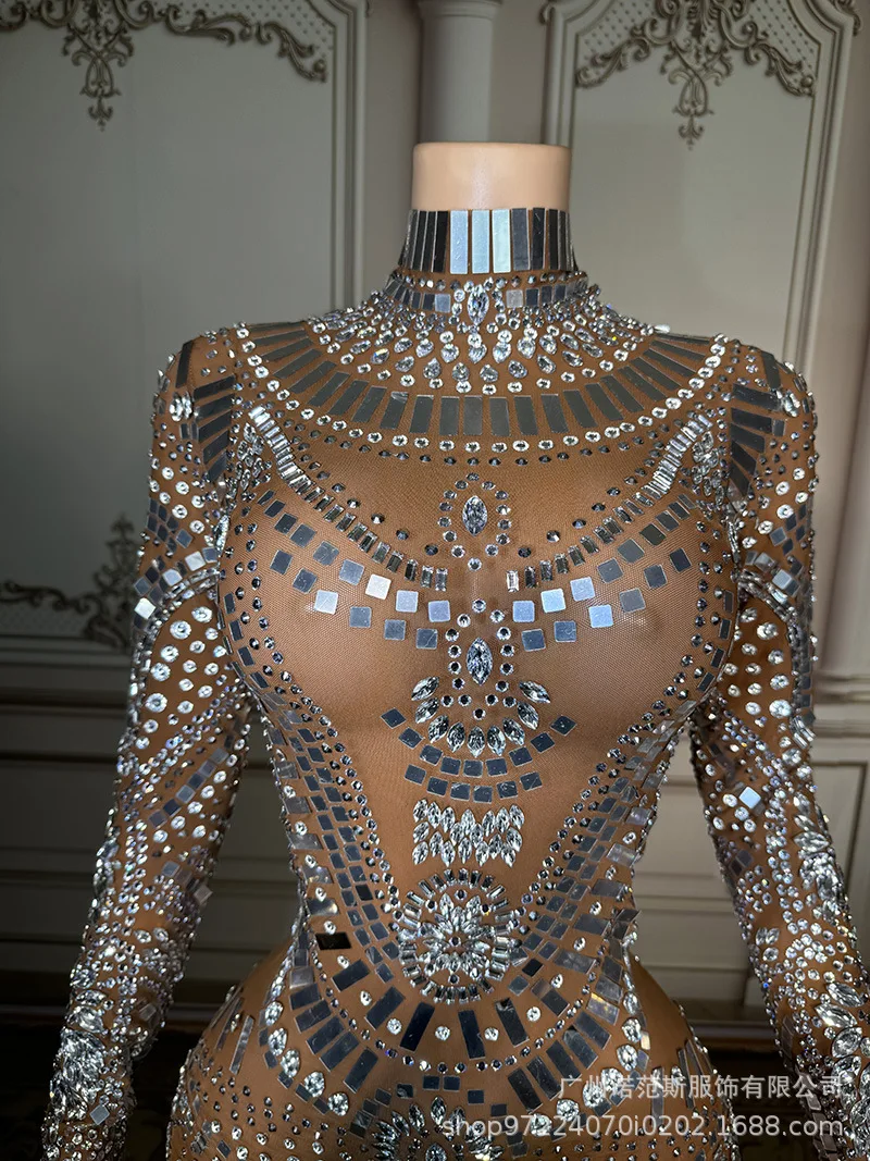 تنورة الورك الفاخرة ذات الخصر اللامع لعام 2025 لحفلات أعياد الميلاد ومهرجان الموسيقى والغناء ملابس نموذجية ملابس الأداء على المنصة