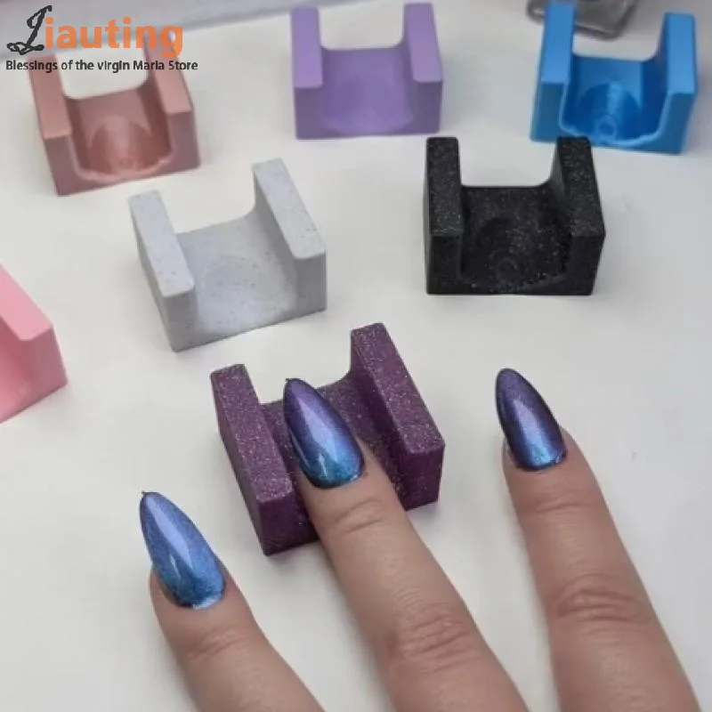 Antypoślizgowa poduszka do paznokci z nadrukiem 3D Stojak na palec Podpórka do salonu paznokci Stały uchwyt na palec Profesjonalny uchwyt do malowania paznokci