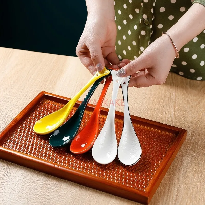 ملعقة سيراميك إبداعية ولطيفة ، ملعقة ذيل السمكة ، ملعقة حساء للشرب المنزلي ، ملعقة سيراميك بمقبض طويل