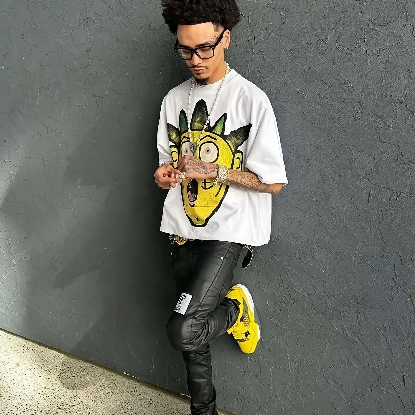 

Cotton Pattern T-Shirt - Y2K Harajuku Style Fun Pineapple Cartoon Print Casual Streetwear Loose Version Crew Neck Short Sleeve