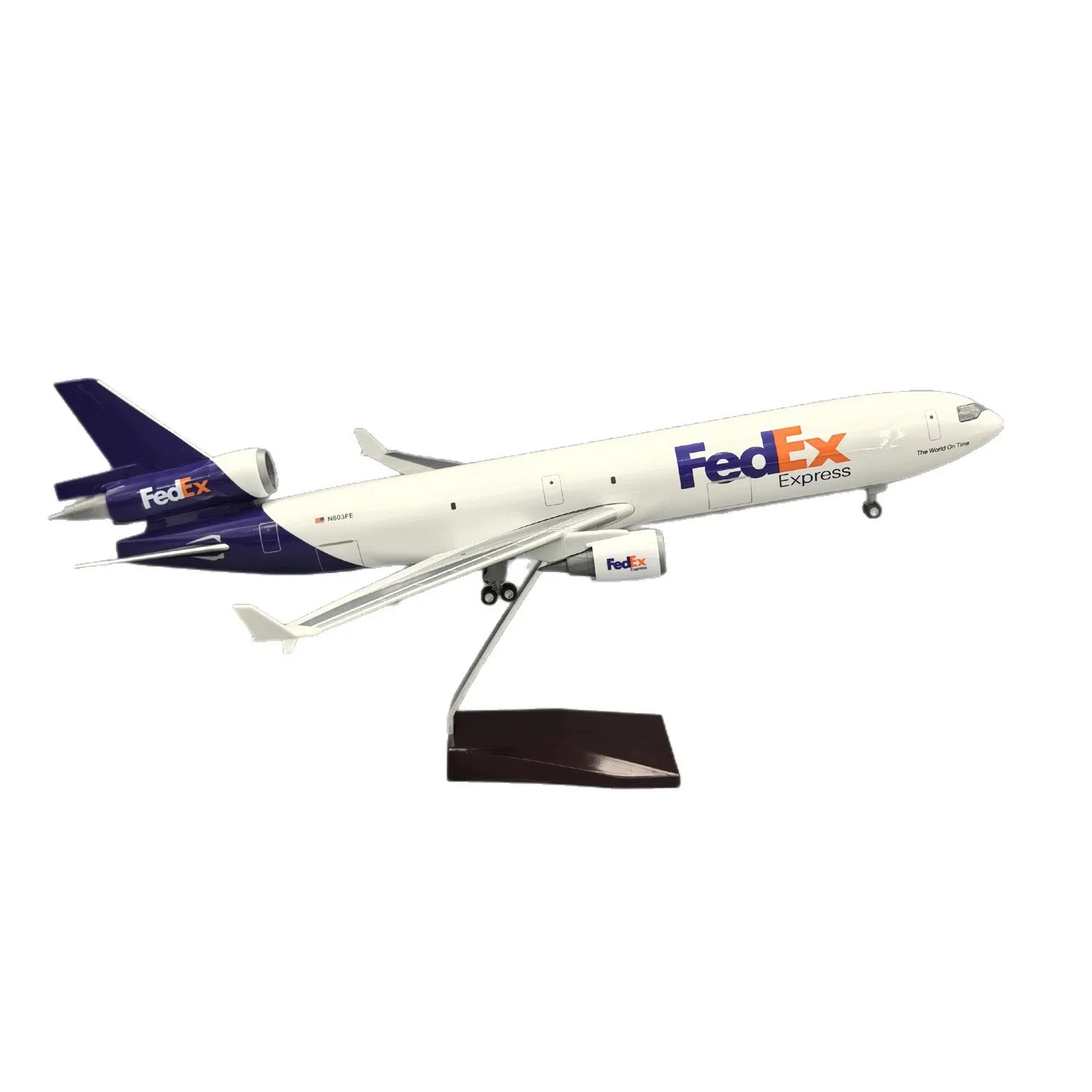 

1:130 Scale Model Plane MD-11 FedEx Cargo Airways Resin Plastic model With Wheels Landing Gears Replica Souvenir Plane Collect