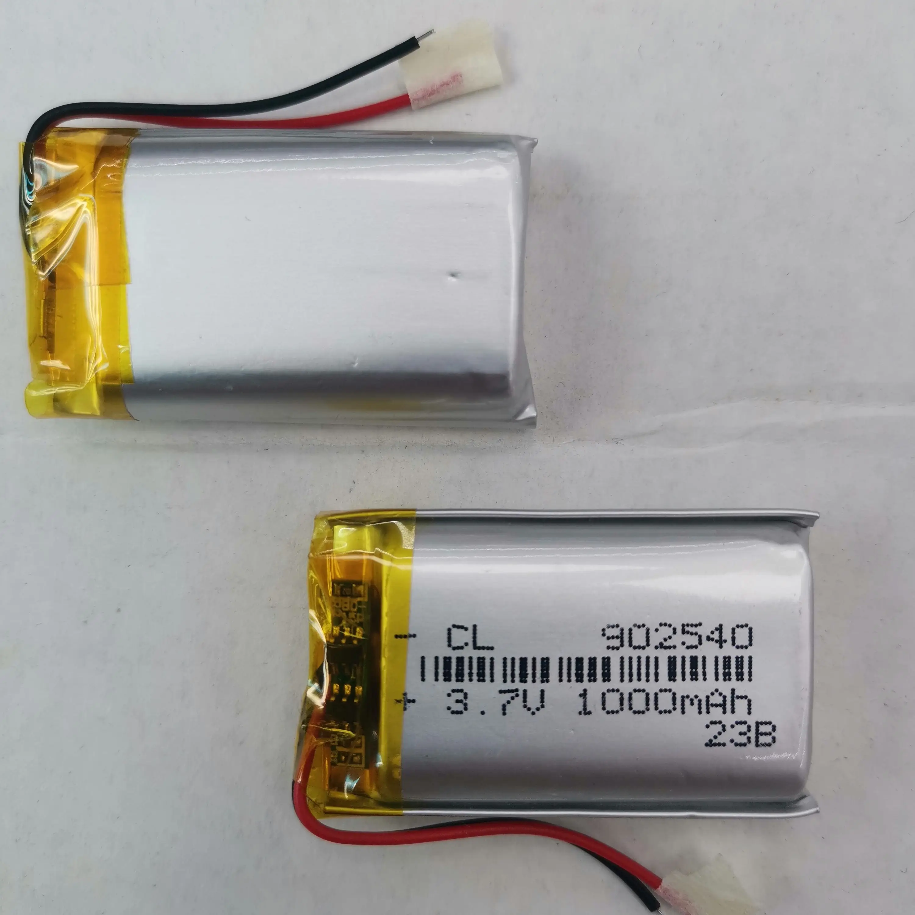 3.7V 2 wires 902540 092540P lithium battery with protection board , used for bluetooth MP4 1pcs/lot