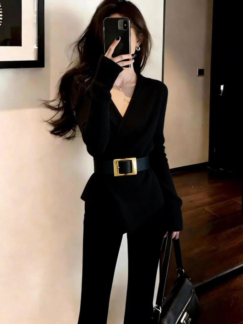 

Unique Bla Knitted Sweater ort Sle Inner Wear Korean Trend Spring 2026 Faionable V-Ne Long Sve Loose Fit Cardigan