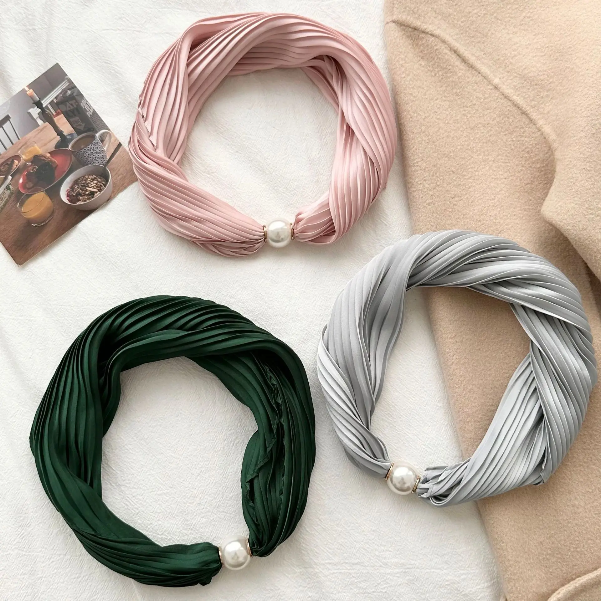 

Solid Color Summer Thin Pearl Silk Scarves Magnetic Buckle Elegant Scarf Women Girls Sweet Pendant Collarbone Chain Neck Scarf