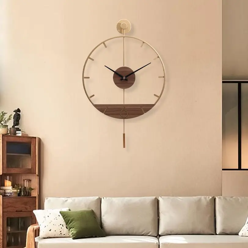 Simple creative wall clock: Spanish artist uses Nordic silent luxury wall clock, metal pointer, wooden wall clock