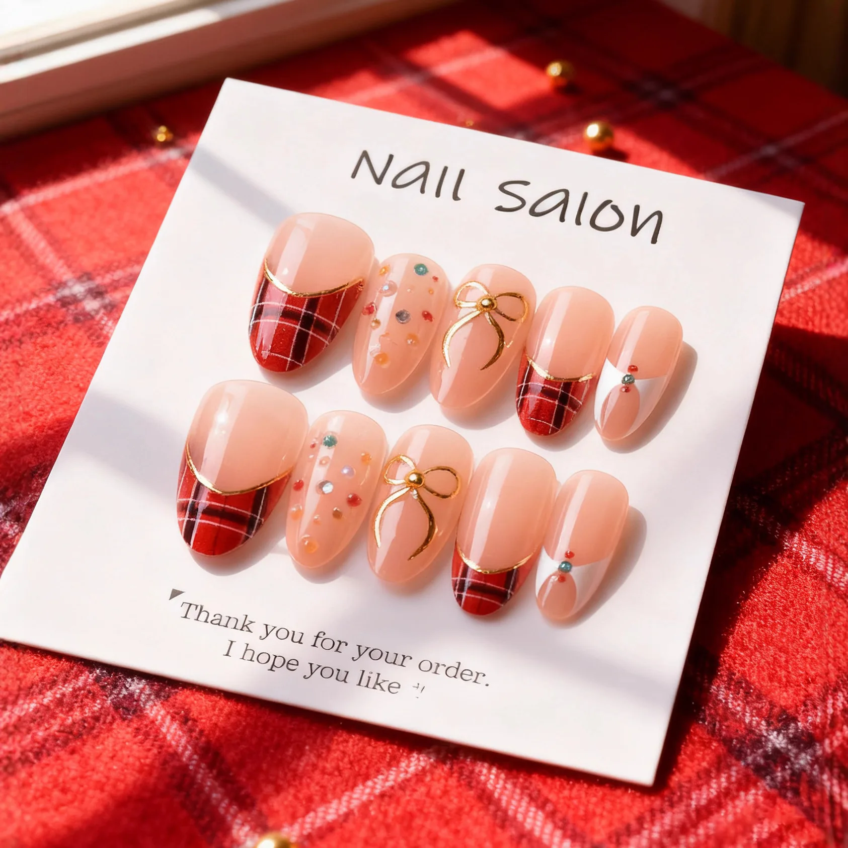 

30 шт. шикарные милые накладные ногти с полным покрытием, красные французские клетчатые украшения, набор для ногтей, мидиум, миндаль, носимые советы по дизайну ногтей