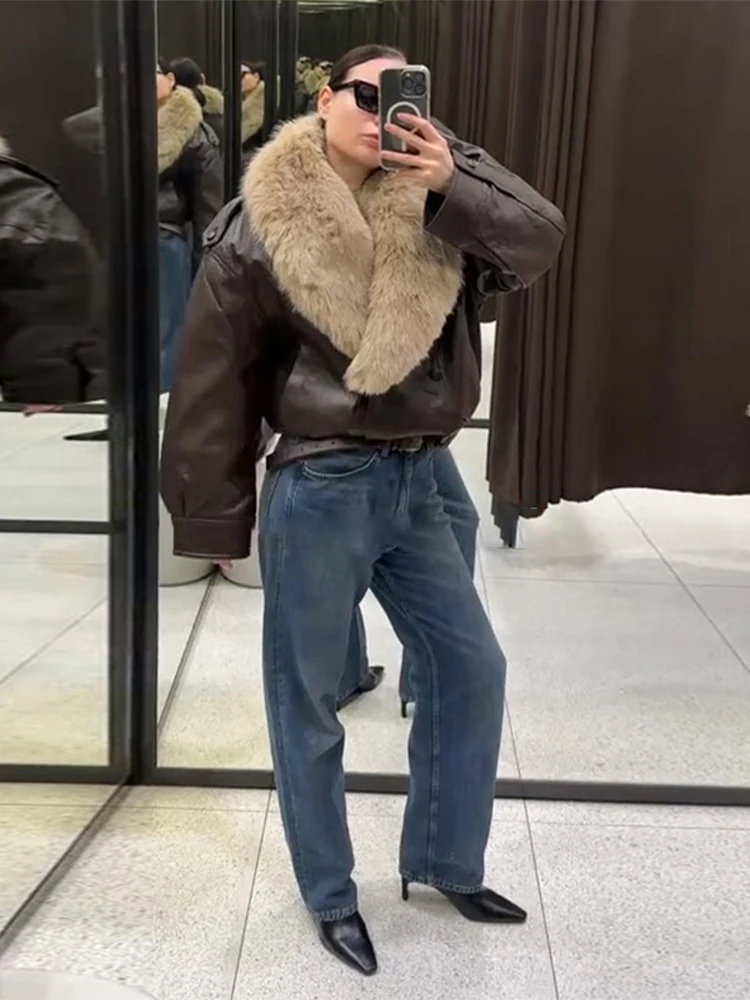 Módní PU kožená krátká bunda s kožešinovým límcem, kontrastní dvouřadý teplý kabát, dámský podzim/zima 2025, nové svrchní oblečení - náhled 2