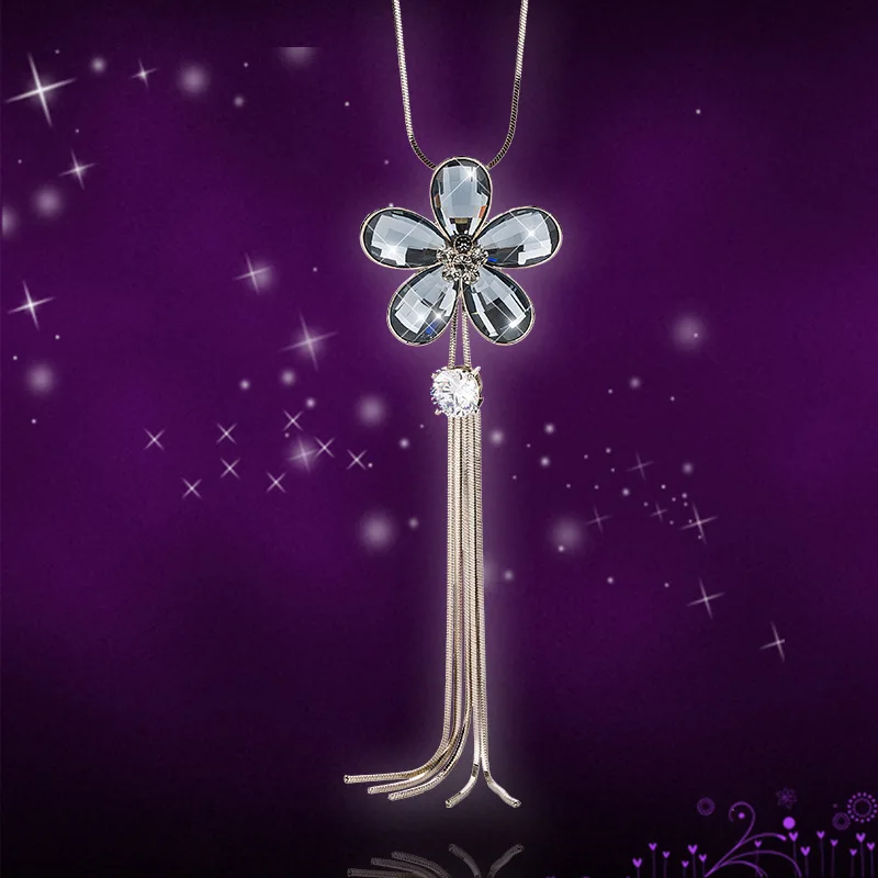 長くファッショナブルな女性用ネックレス アクセサリー、多用途でエレガントな花とタッセルのセーター チェーン