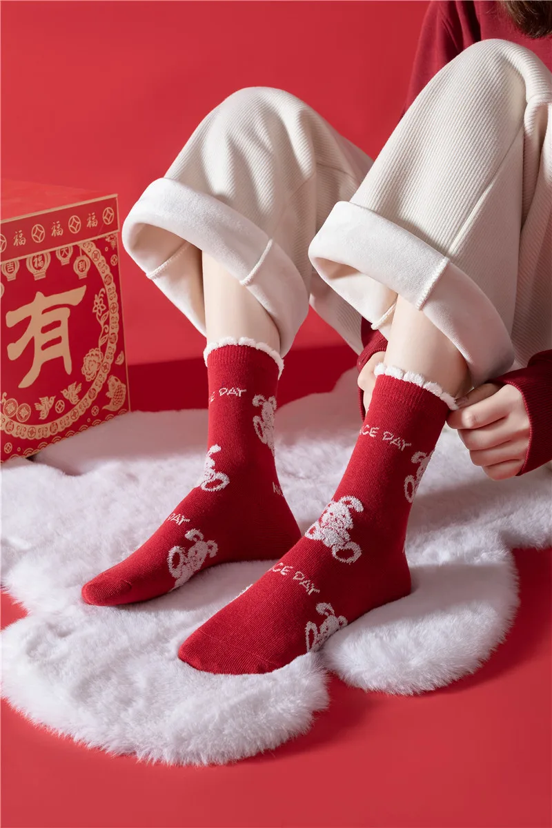 Year of the rabbit red socks female autumn and winter rabbit year red mid-tube socks New Year New Year wedding cotton socks