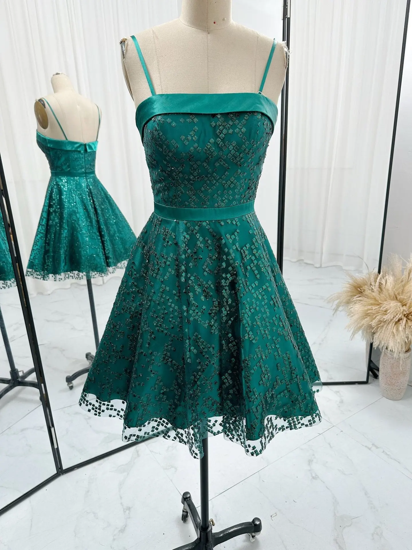 Green Sexy Camisole Tube Top Off -Back A -Shaped Slim Banquet Evening Dress Skirt M1874