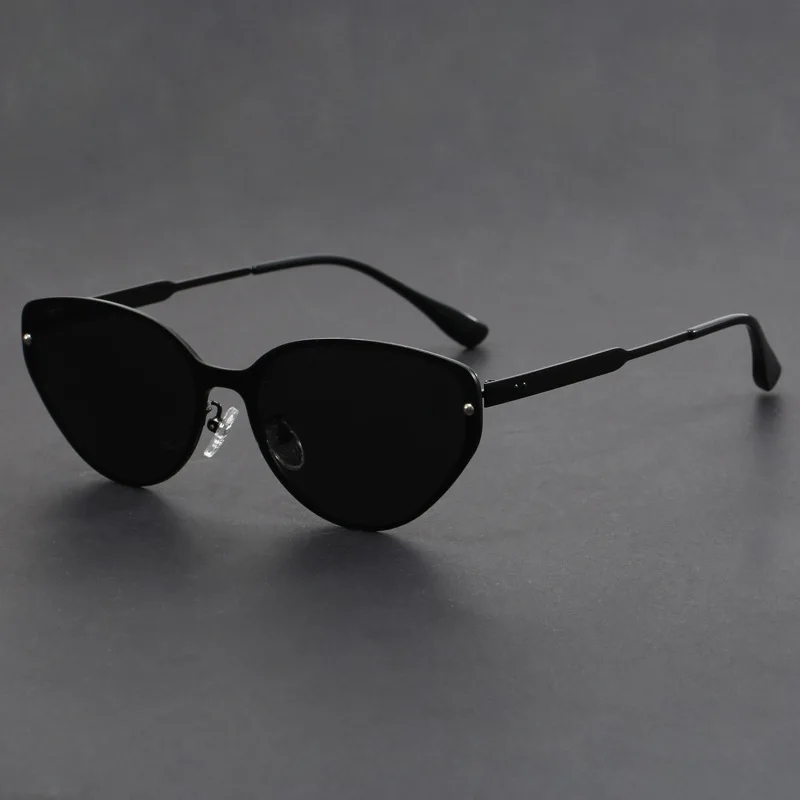 New Men's Advanced Ultra Light Coarse Frame Fashion Square Sunglasses Women Men Trendy Anti Mist Outdoor Driving Shades UV400