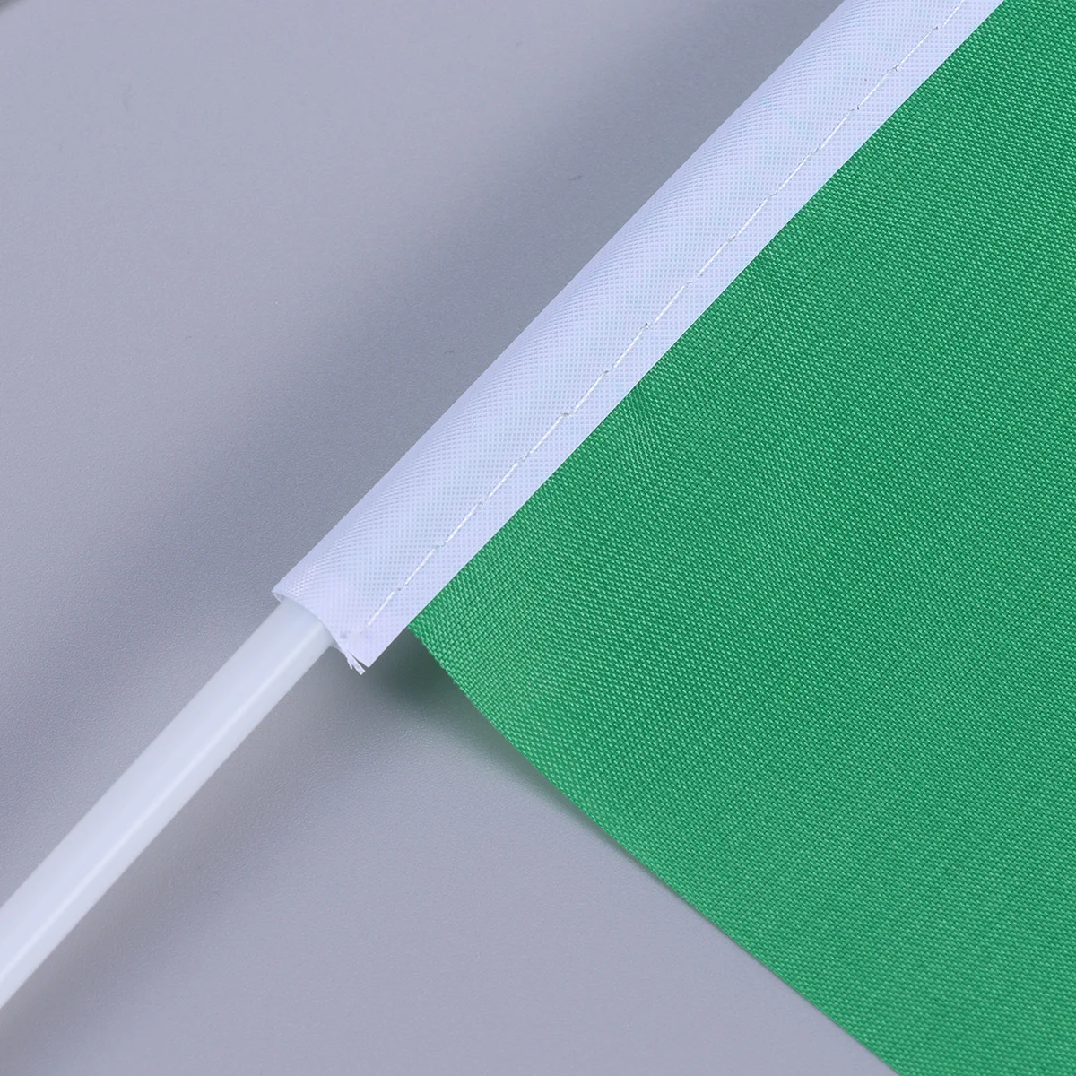 

20Pcs Mini Hand Held Brazil Flag on Stick Washable Fade Resistant Lightweight Flags for International Events Party Desk