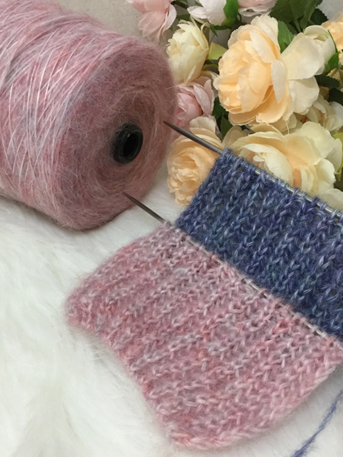 

Ultra Soft Hand Knitted Heart Shaped Flower Design Baby Sweater Yarn Woolen Thread for Hats Scarves Coats Medium Thickness
